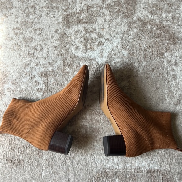 Everlane Reknit glove boot in toffee - Picture 3 of 5